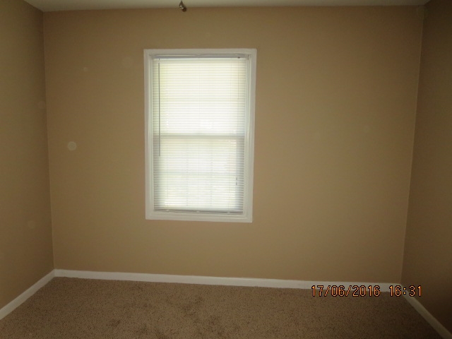4400 Meadowridge Road Evansville, IN 47710 - Photo 10 of 16 Gallery Image 10