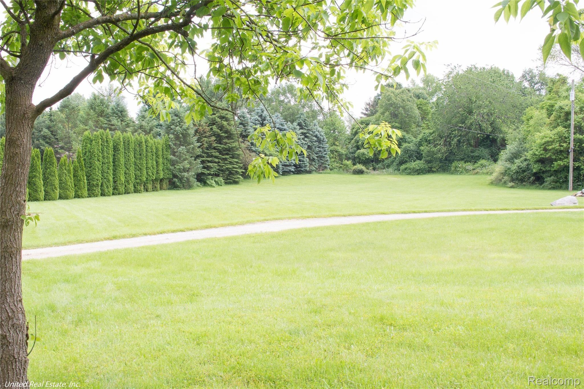 4793 Whipple Lake Road Clarkston, MI 48348 - Photo 2 of 46 Whipple Lk New June-104.jpg