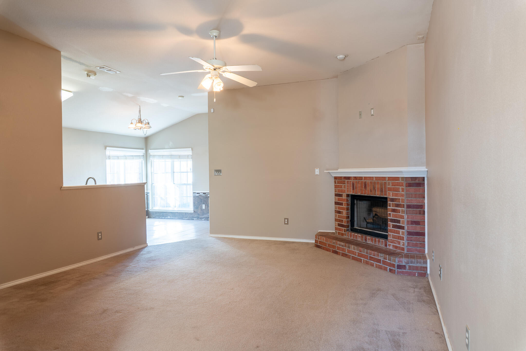 6536 91st Place Lubbock, TX 79424 - Photo 5 of 34 DSC03908-HDR