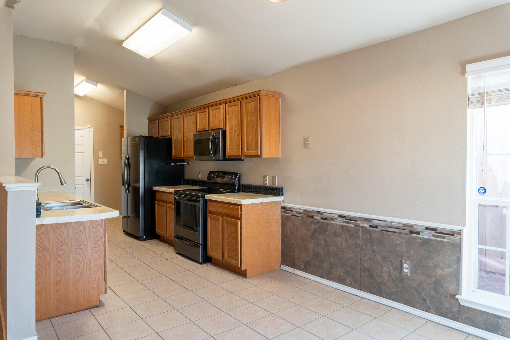 6536 91st Place Lubbock, TX 79424 - Photo 9 of 34 DSC03926-HDR