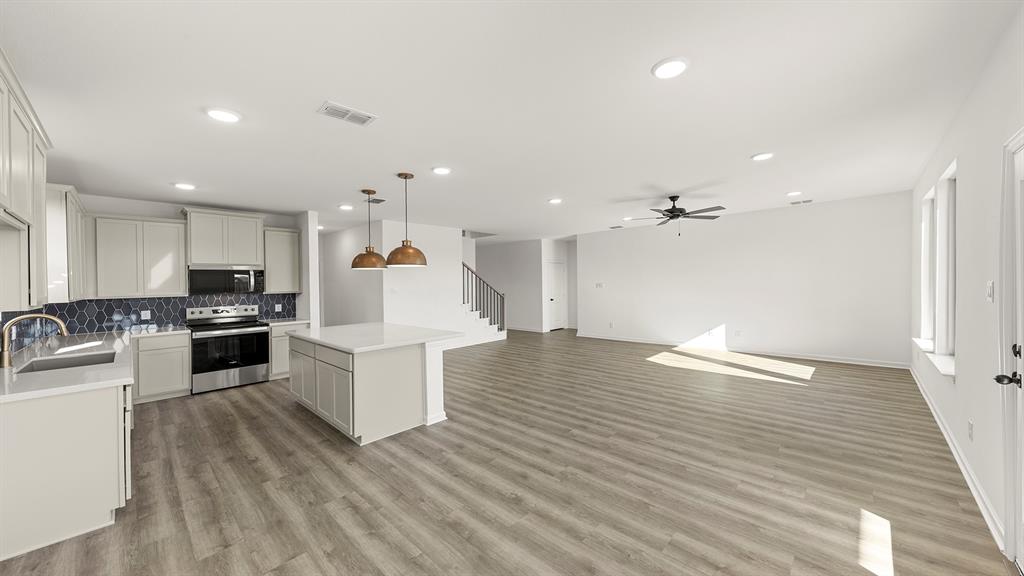 2927 Wagoner Rnch Road Anna, TX 75409 - Photo 13 of 30 13. 2927 Wagoner - Dining (2)