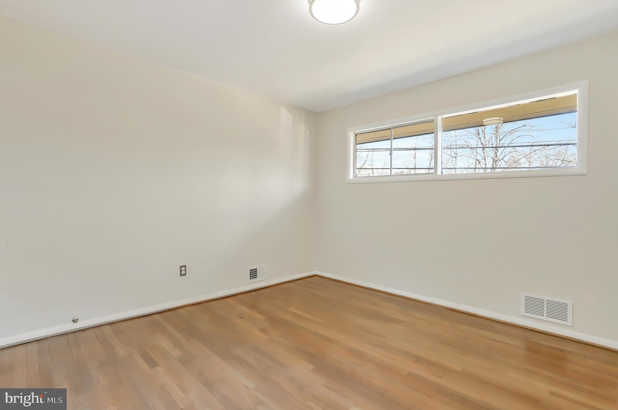 405 Ritchie Parkway Rockville, MD 20852 - Photo 18 of 43 Gallery Image 18