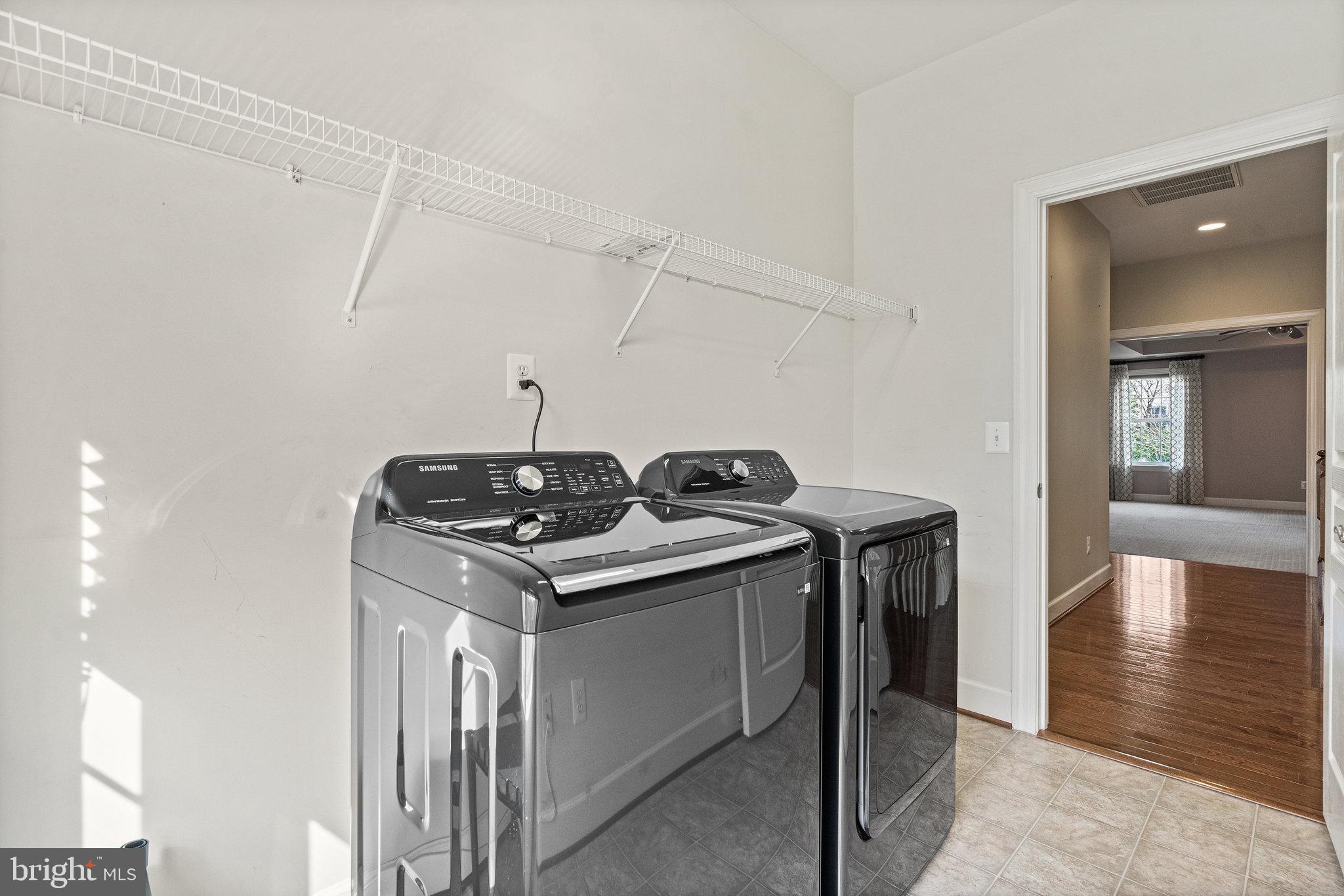4561 Rona Place Fairfax, VA 22030 - Photo 41 of 78 Laundry