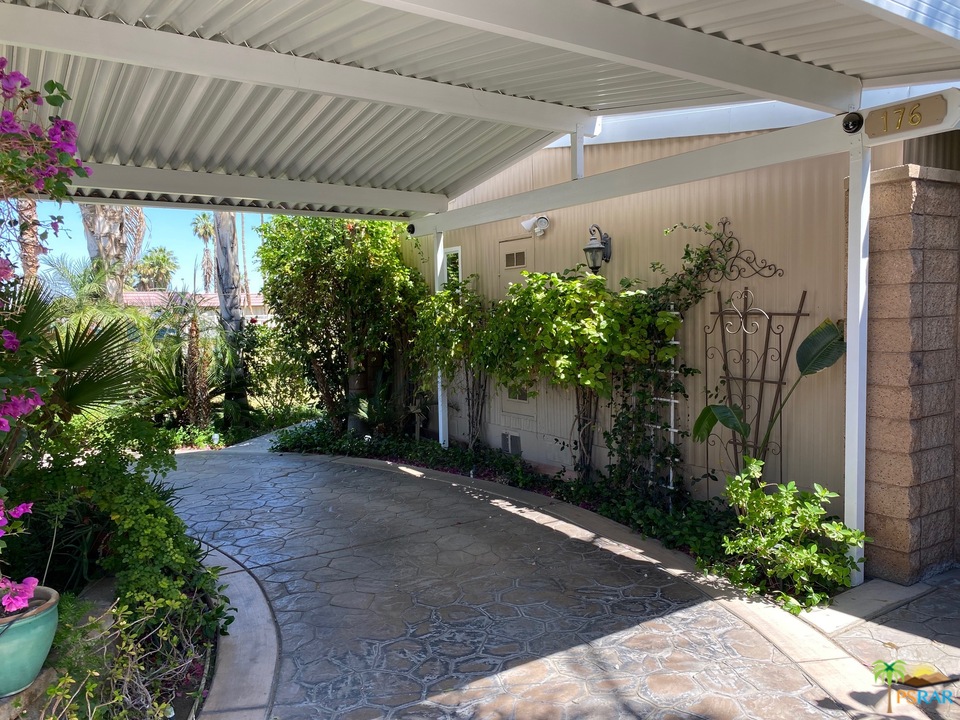 176 Tanforan Rancho Mirage, CA 92270 - Photo 4 of 35 Gallery Image 4