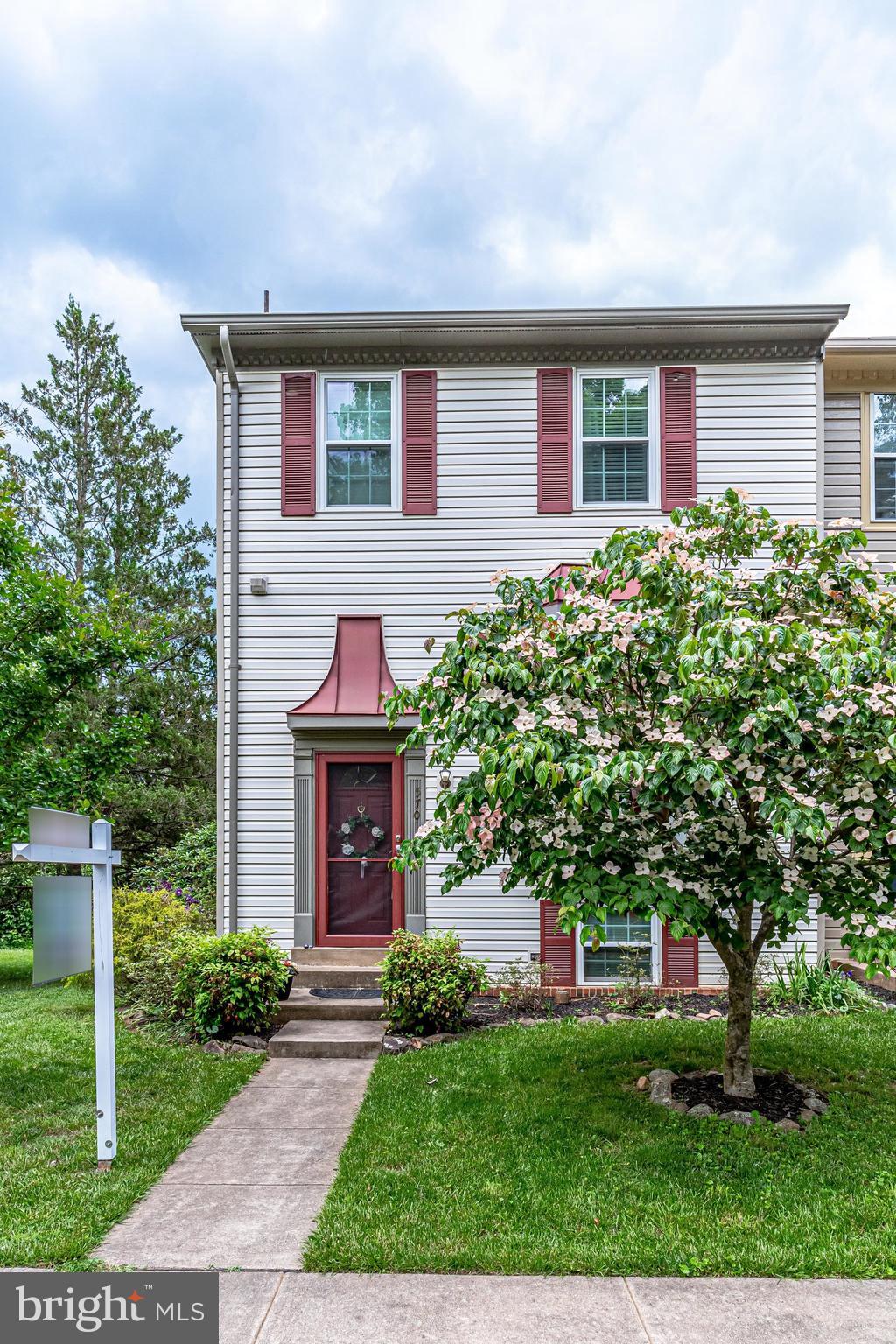 5701 Mason Bluff Drive Burke, VA 22015 - Photo 7 of 79