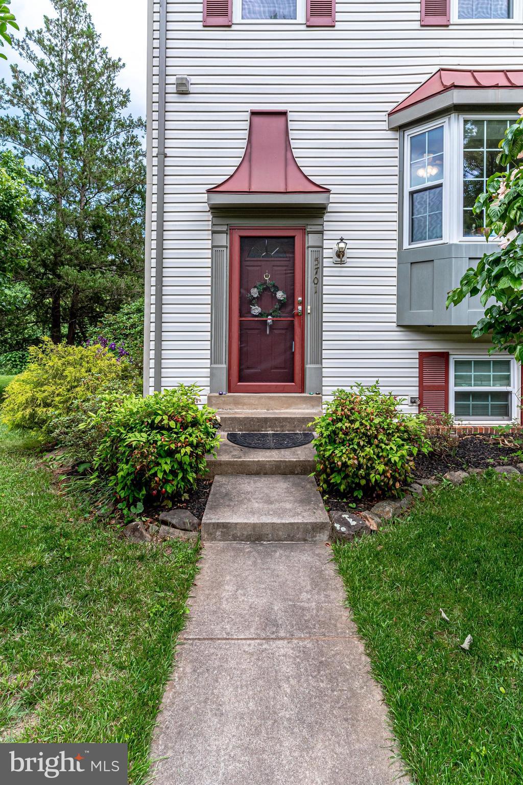 5701 Mason Bluff Drive Burke, VA 22015 - Photo 10 of 79