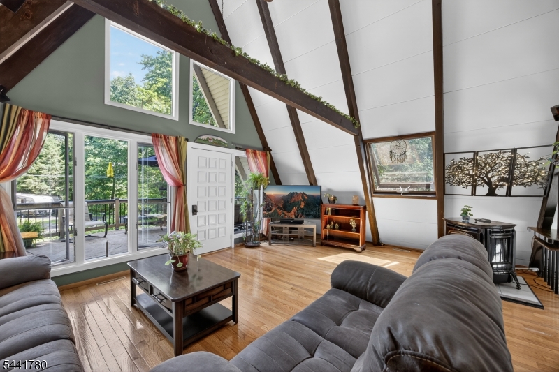 420 Phillips Road Vernon, NJ 07422 - Photo 8 of 45