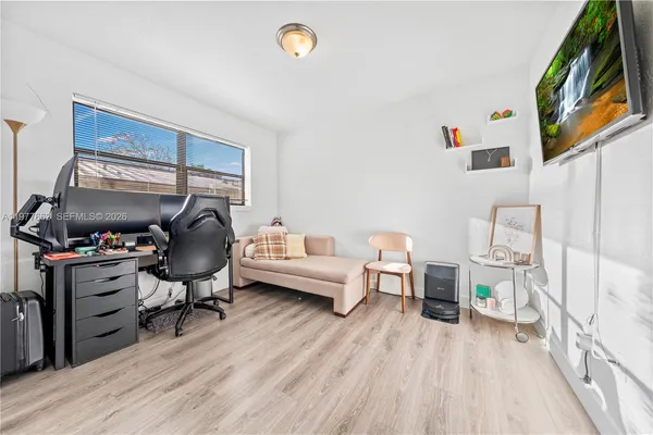 $2,400 | 581 Northwest 113th Street, Unit 581, Miami Shores, FL 33168