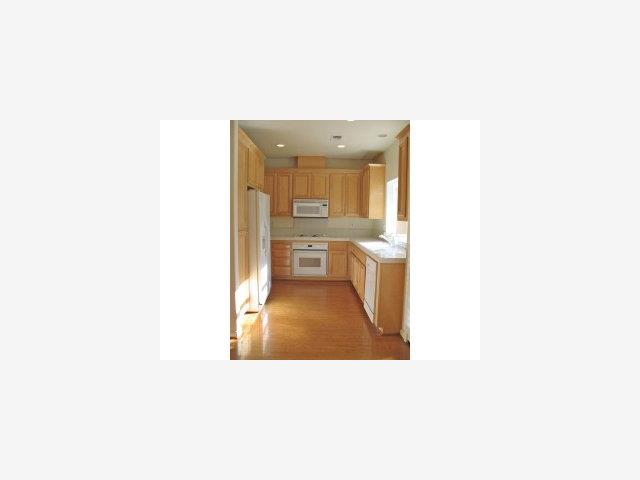 190 Redding Road Campbell, CA 95008 - Photo 4 of 9