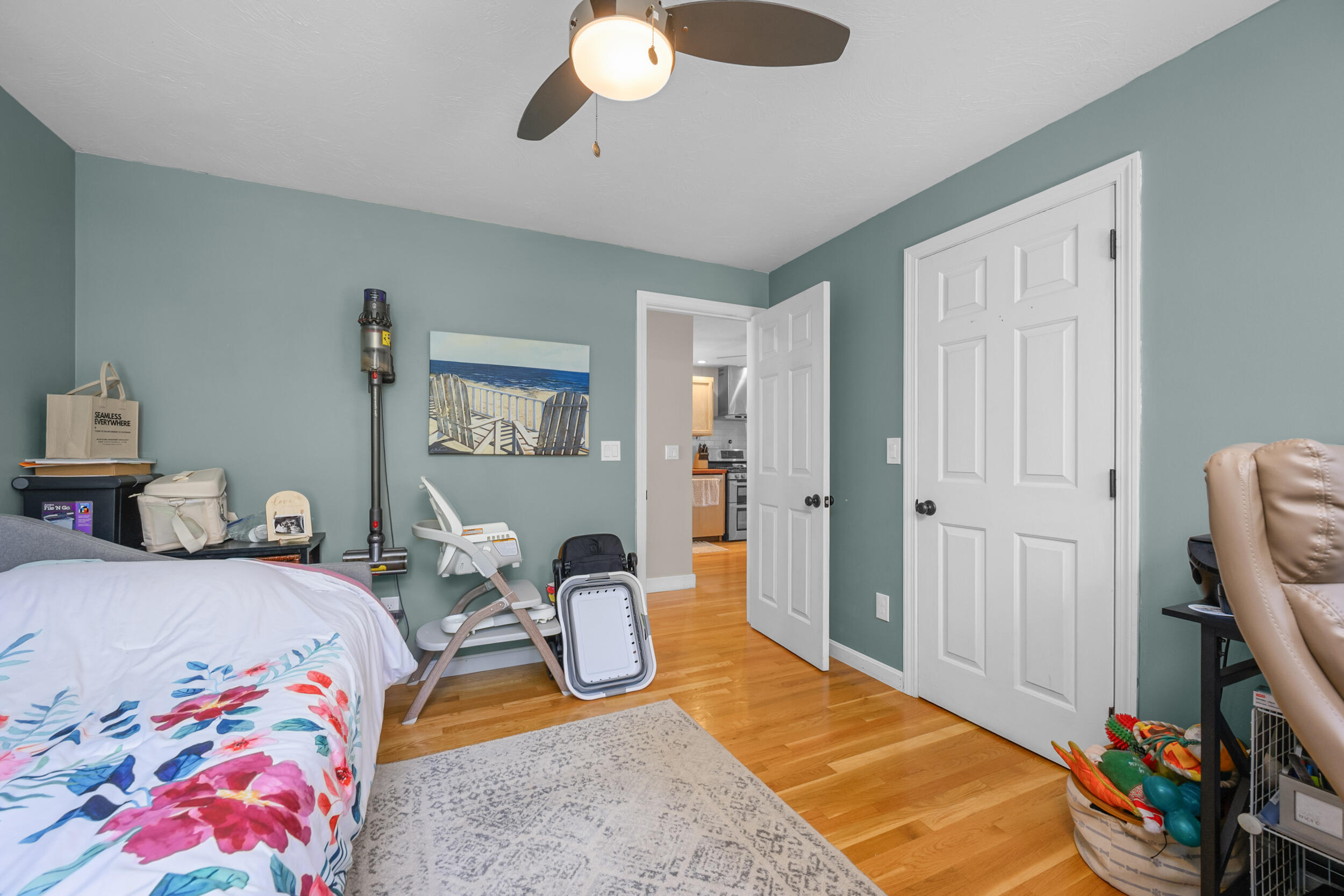 172 Skunknet Road Centerville, MA 02632 - Photo 21 of 37 Bedroom 3 with closet