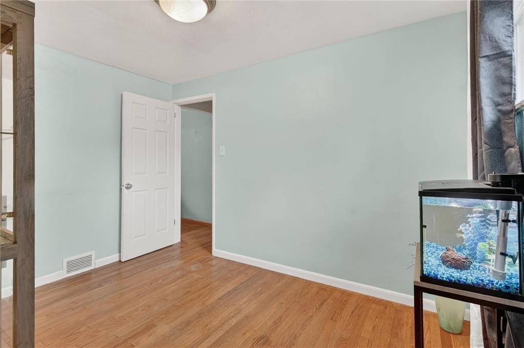 1195 Lebanon School Road West Mifflin, PA 15122 - Photo 19 of 40