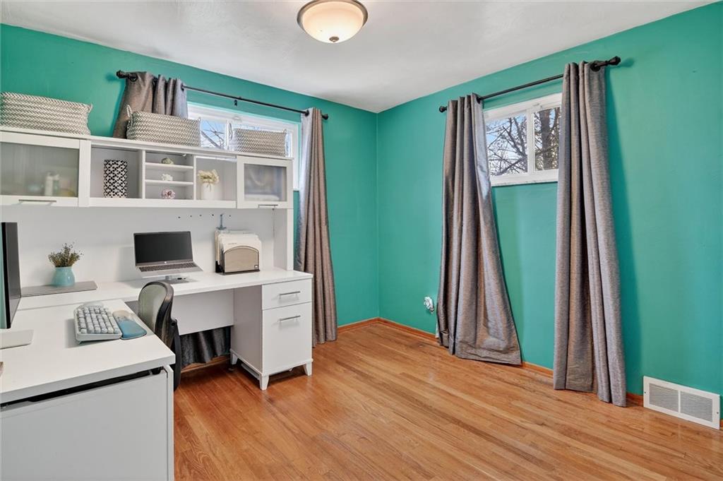 1195 Lebanon School Road West Mifflin, PA 15122 - Photo 21 of 40