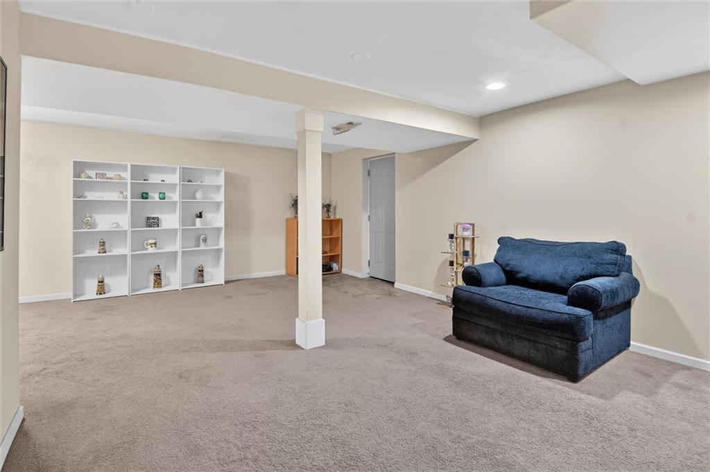 1195 Lebanon School Road West Mifflin, PA 15122 - Photo 30 of 40