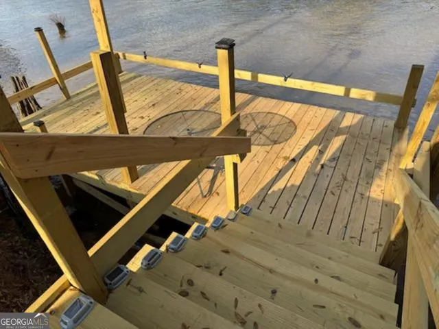 a view of an outdoor space