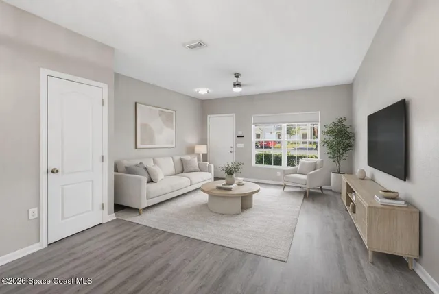 $1,900 | 1368 Hampton Park Lane, Melbourne, FL 32940