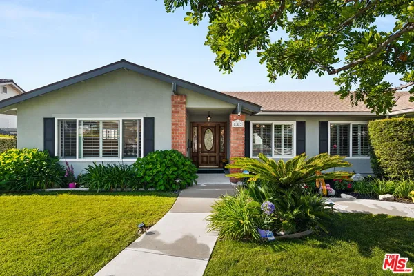 $1,530,000 | 582 Mt Carmel Drive, Claremont, CA 91711
