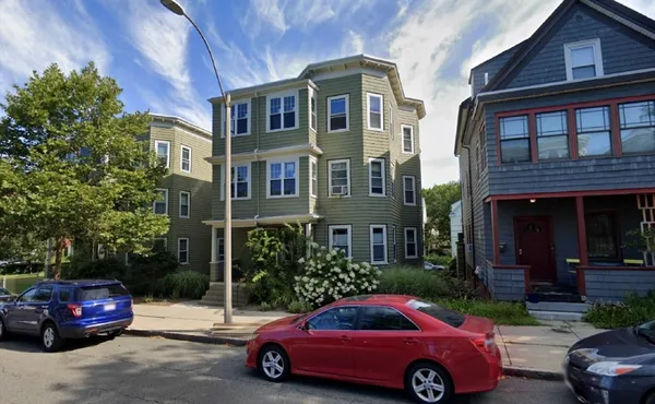 $6,050 | 305 Highland Avenue, Unit 3, Somerville, MA 02144