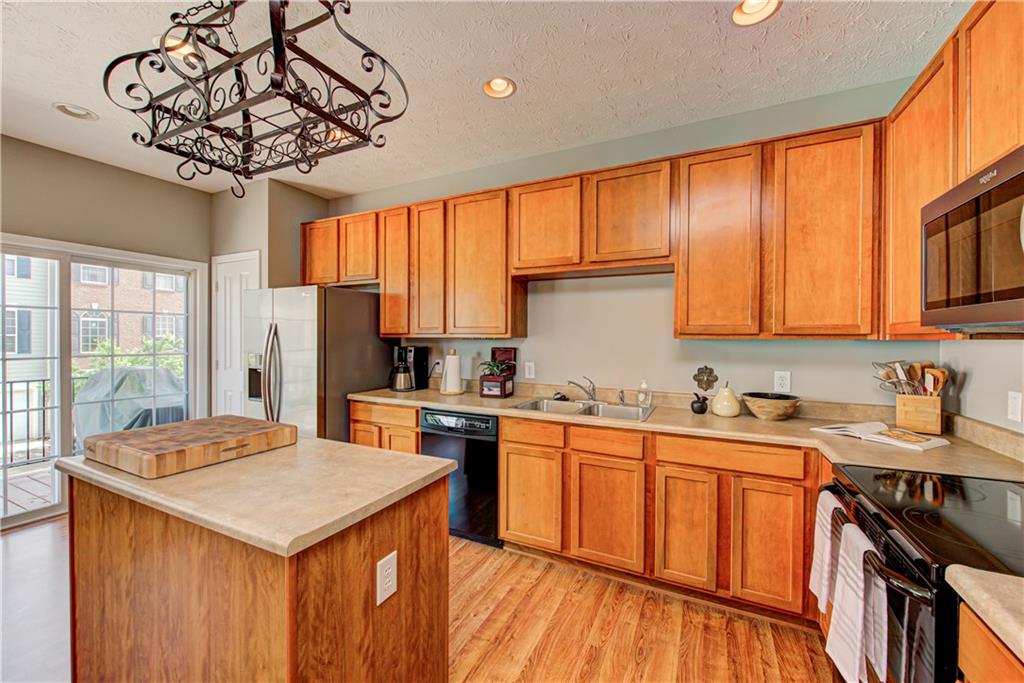 9081 Rider Drive Fishers, IN 46038 - Photo 7 of 22 Gallery Image 7