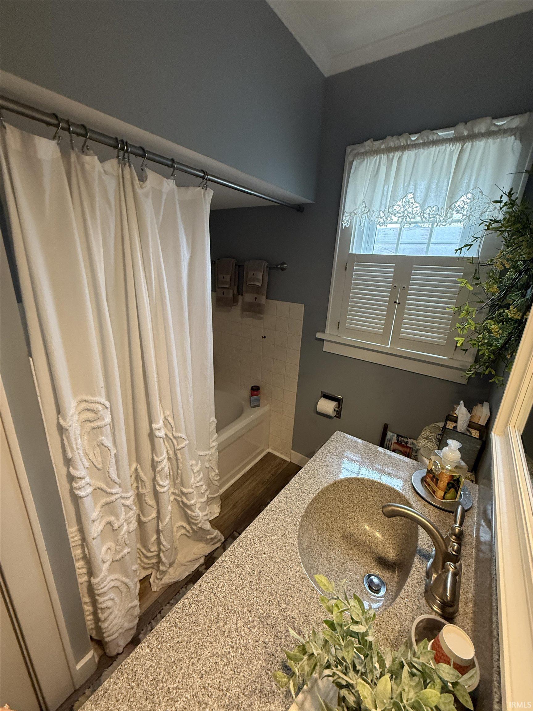 209 South 5th Street Decatur, IN 46733 - Photo 10 of 32