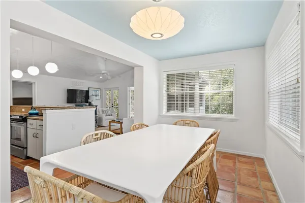 $9,000 | 1195 Winding Oaks Circle East, Unit 308, Vero Beach, FL 32963