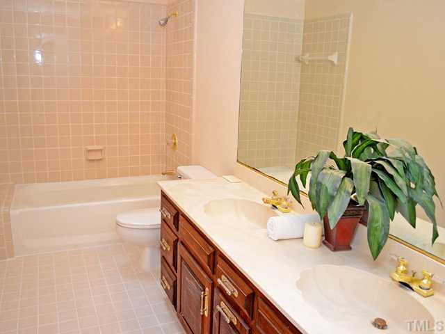 824 Oxgate Circle Raleigh, NC 27615 - Photo 20 of 24 Bathroom