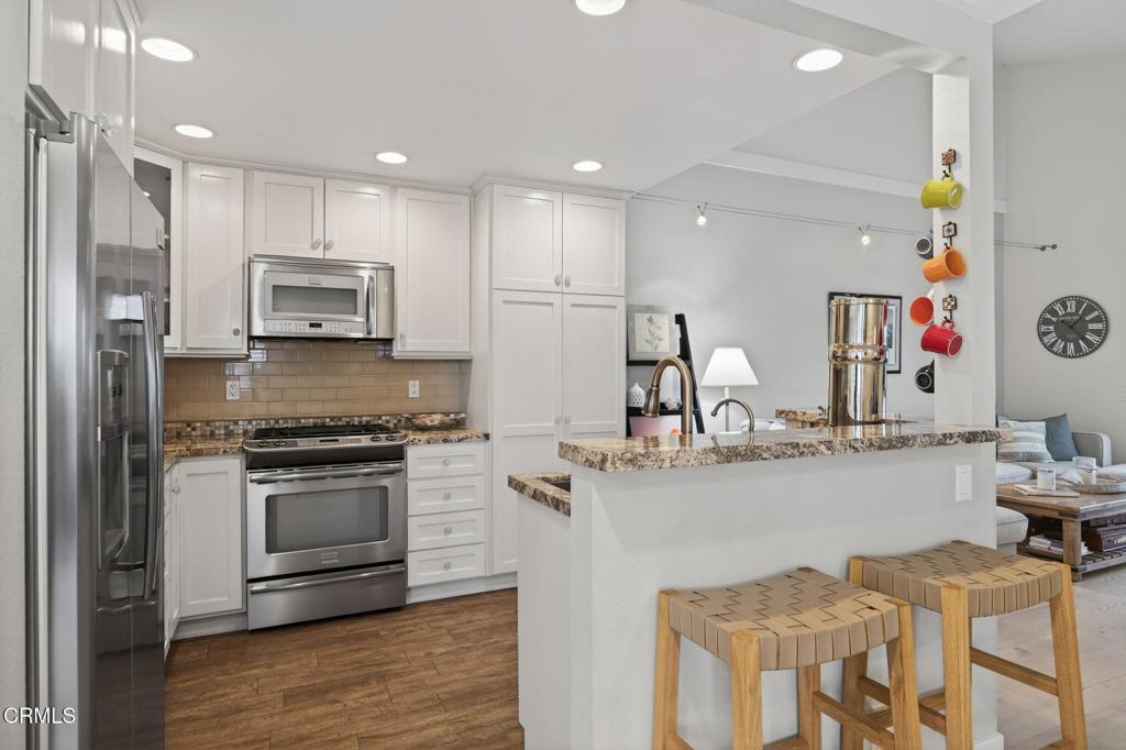 1251 Mandalay Beach Road Oxnard, CA 93035 - Photo 19 of 59 15-web-or-mls-UpmarketMedia_1251M-071