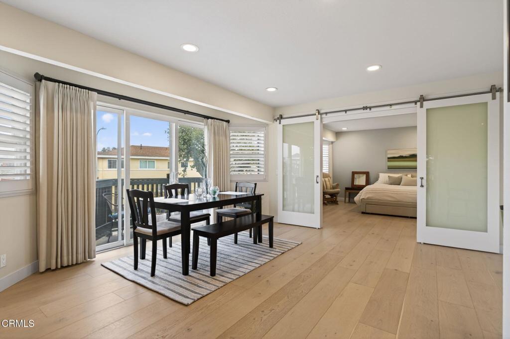 1251 Mandalay Beach Road Oxnard, CA 93035 - Photo 27 of 59 17-web-or-mls-UpmarketMedia_1251M-077