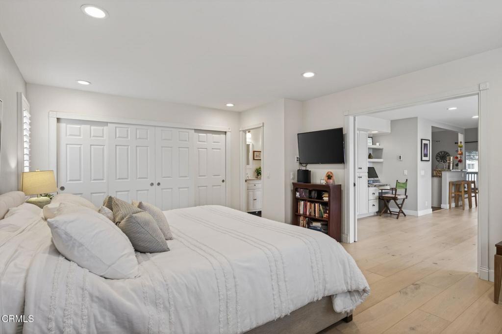 1251 Mandalay Beach Road Oxnard, CA 93035 - Photo 33 of 59 30-web-or-mls-UpmarketMedia_1251M-115