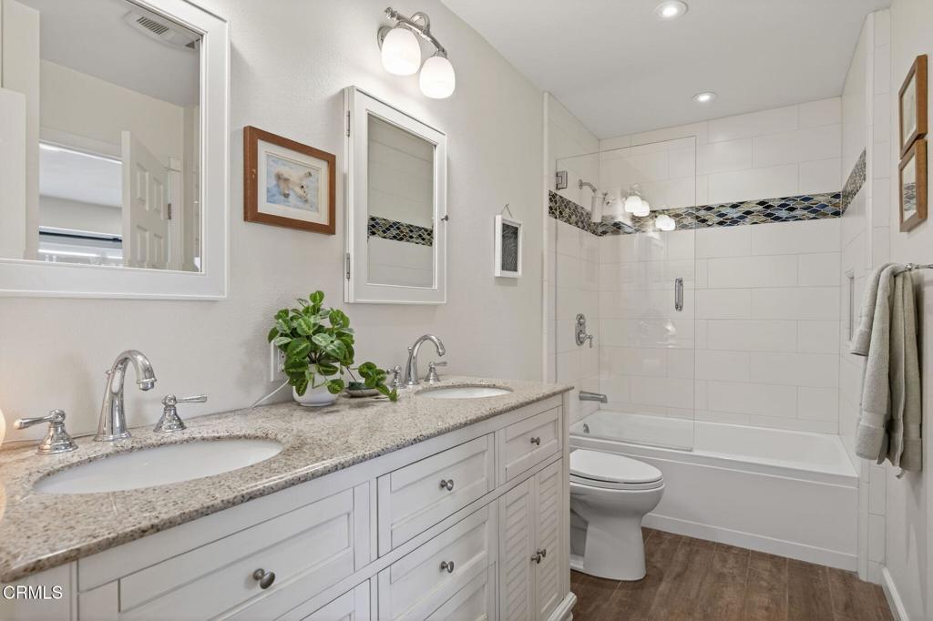 1251 Mandalay Beach Road Oxnard, CA 93035 - Photo 35 of 59 31-web-or-mls-UpmarketMedia_1251M-119