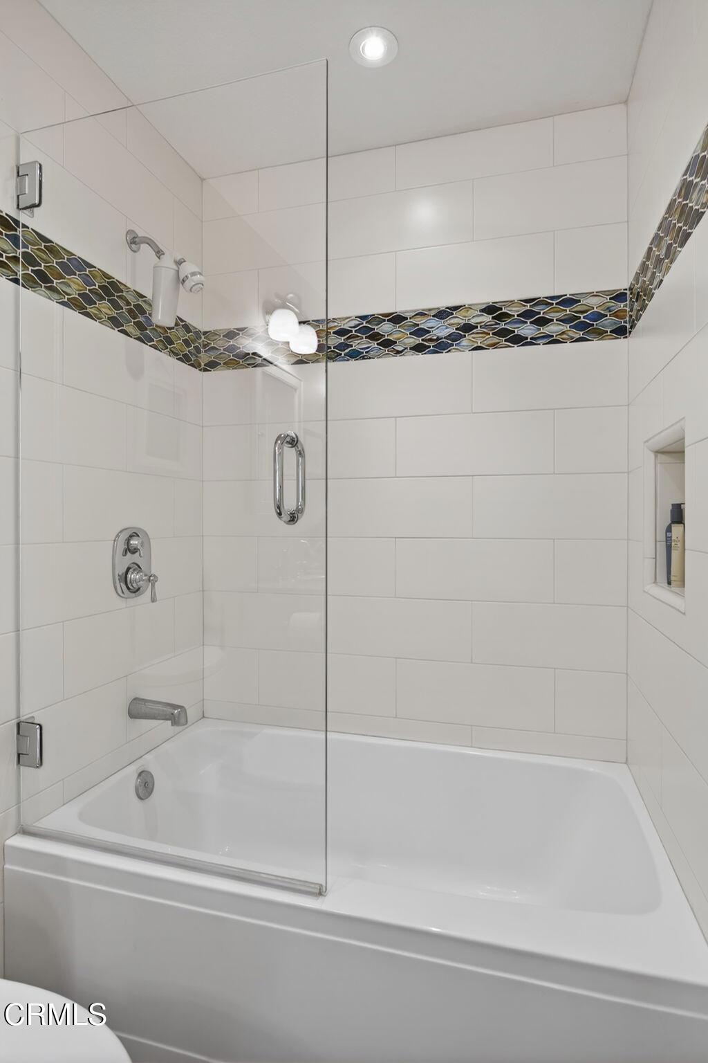 1251 Mandalay Beach Road Oxnard, CA 93035 - Photo 36 of 59 32-web-or-mls-UpmarketMedia_1251M-121