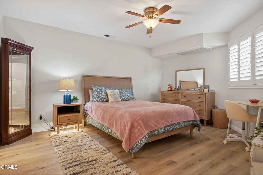 1251 Mandalay Beach Road Oxnard, CA 93035 - Photo 37 of 59 33-web-or-mls-UpmarketMedia_1251M-004