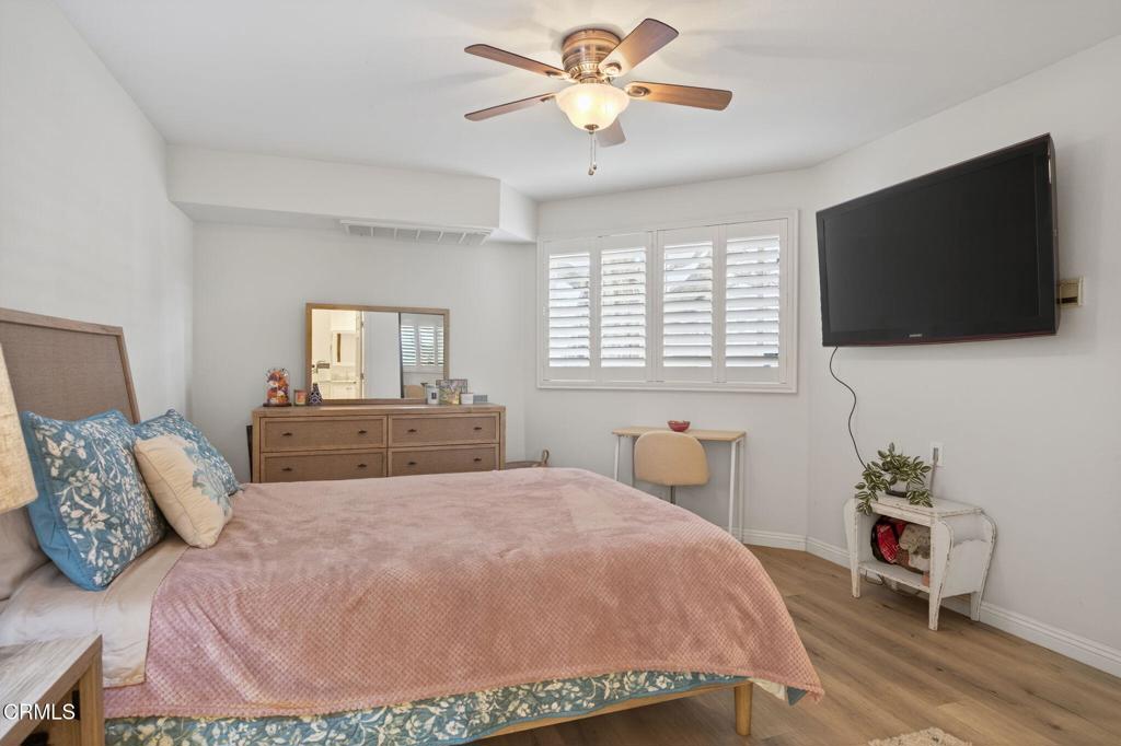 1251 Mandalay Beach Road Oxnard, CA 93035 - Photo 38 of 59 34-web-or-mls-UpmarketMedia_1251M-008