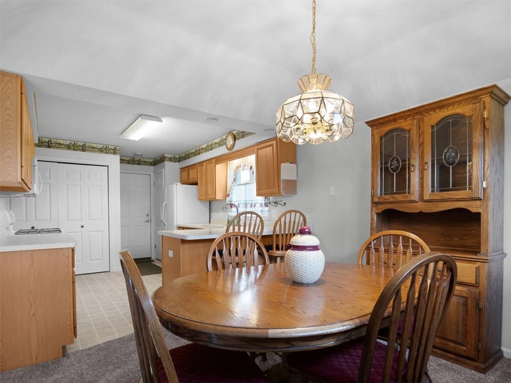 7587 Salmon Creek Road Williamson, NY 14589 - Photo 13 of 49
