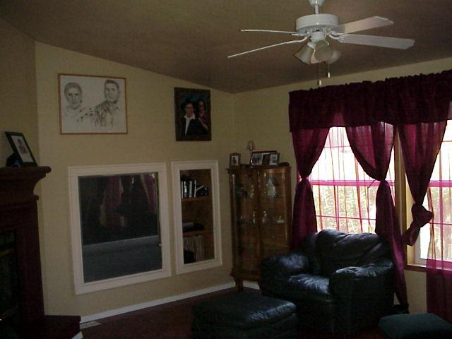 931 Lester Road South Outlook, WA 98938 - Photo 3 of 8 a living room with furniture and a window