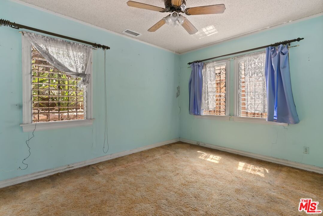 1612 Redcliff Street Los Angeles, CA 90026 - Photo 15 of 22