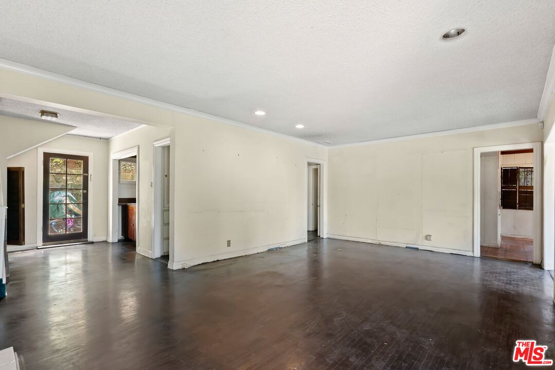 1612 Redcliff Street Los Angeles, CA 90026 - Photo 5 of 22