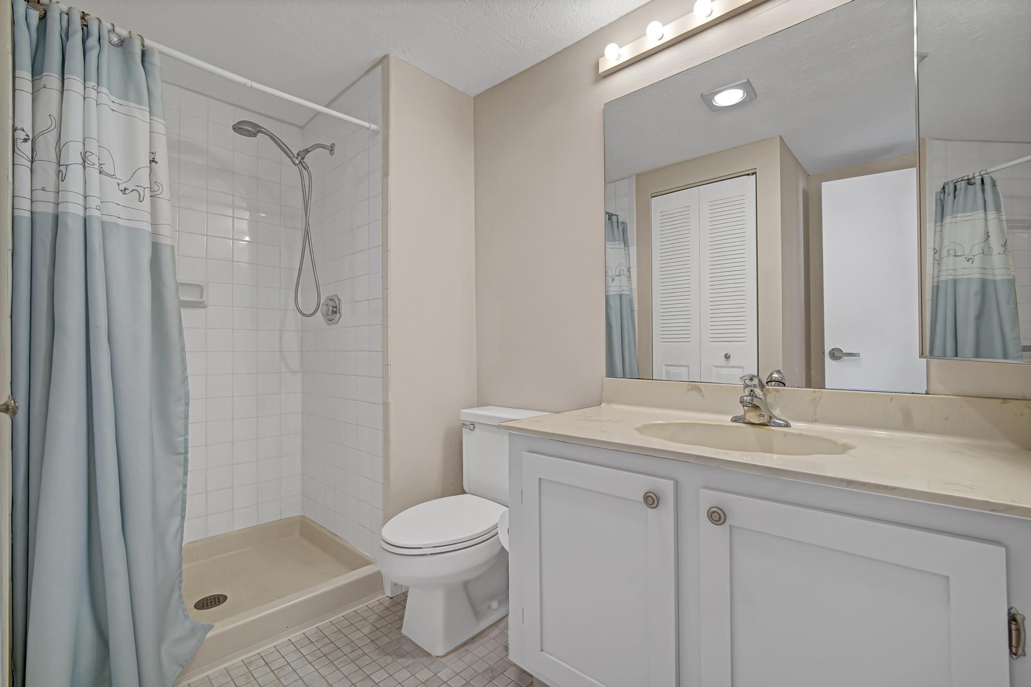 21730 Arriba Real, Unit 33F Boca Raton, FL 33433 - Photo 36 of 39 DSC09747