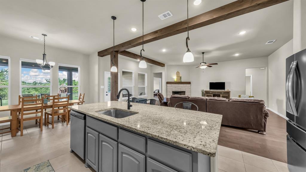 1021 Boulder Road Weatherford, TX 76085 - Photo 13 of 39