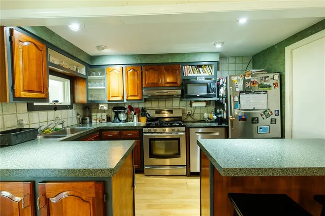 $374,900 | 62 Centre Road, Glocester, RI 02814