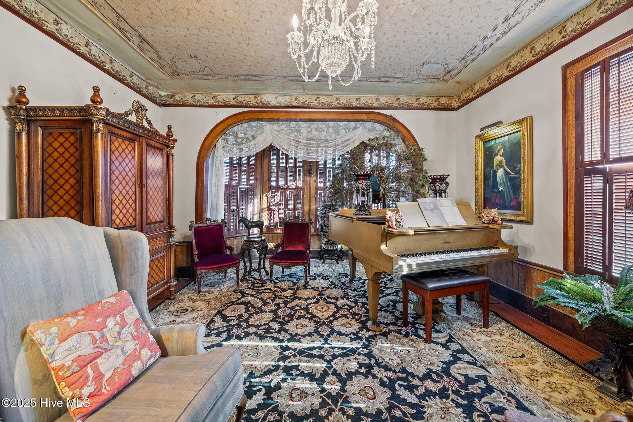 308 North Front Street Hamilton, NC 27840 - Photo 15 of 53 living room