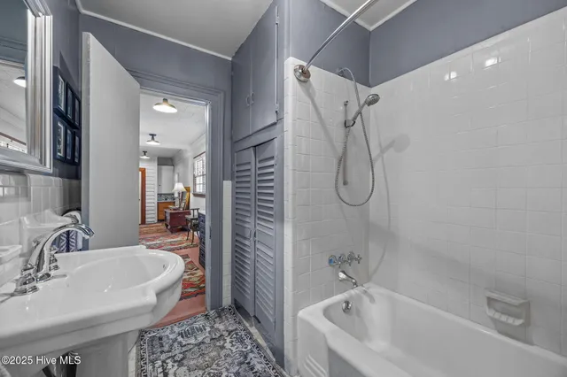 $279,000 | 308 North Front Street, Hamilton, NC 27840