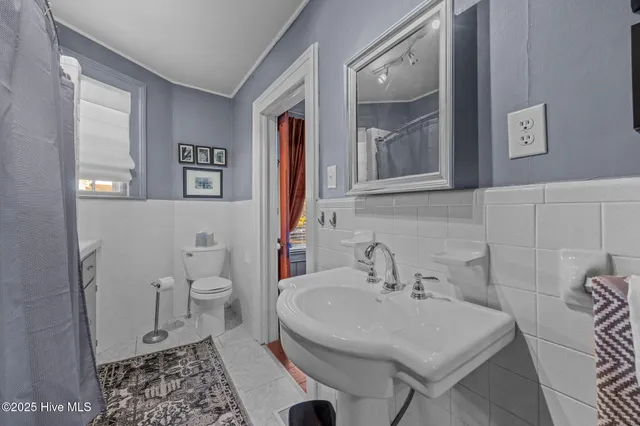 $279,000 | 308 North Front Street, Hamilton, NC 27840