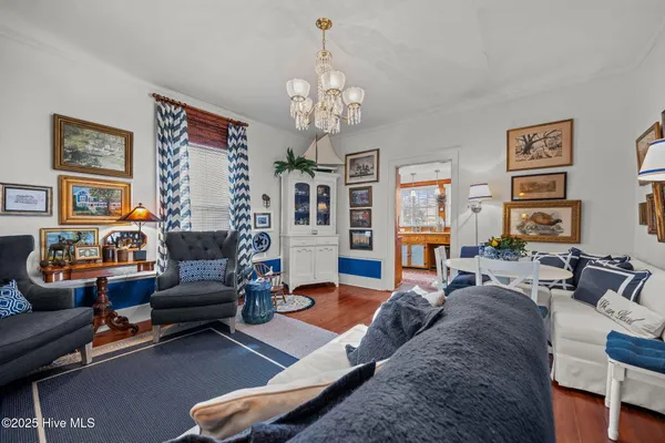 $279,000 | 308 North Front Street, Hamilton, NC 27840
