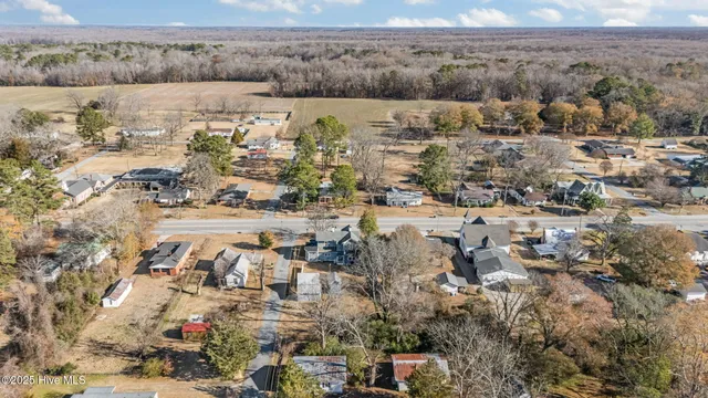 $279,000 | 308 North Front Street, Hamilton, NC 27840