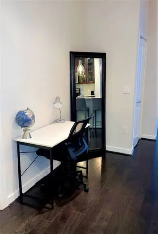 $3,950 | 3382 Peachtree Road, Unit S06, Atlanta, GA 30326