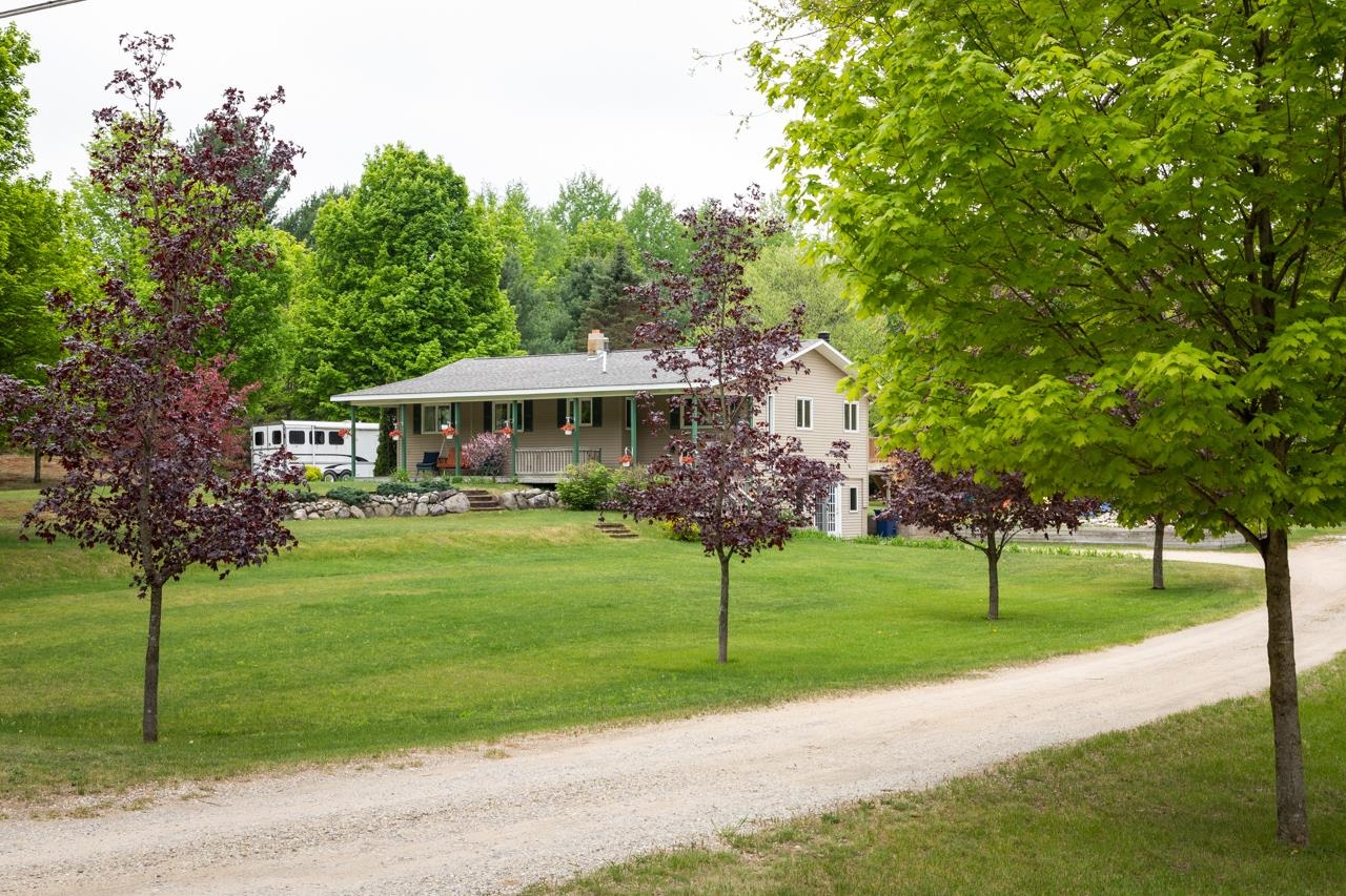 1476 North Betsie River Road Interlochen, MI 49643 - Photo 4 of 43 1907021-3.JPG