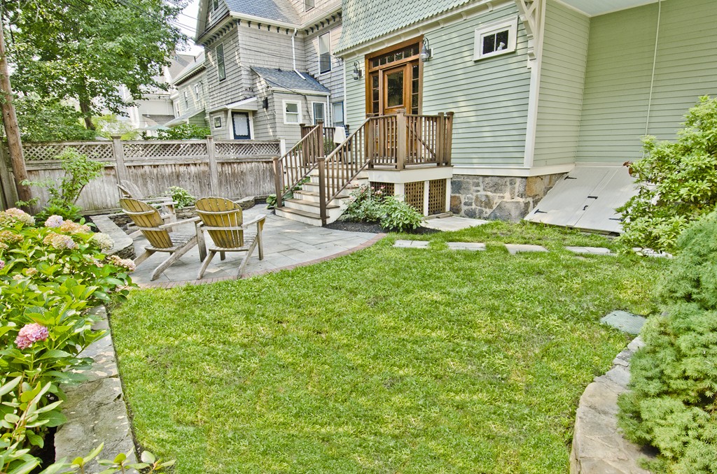 14 Morrill Street Boston, MA 02125 - Photo 29 of 30