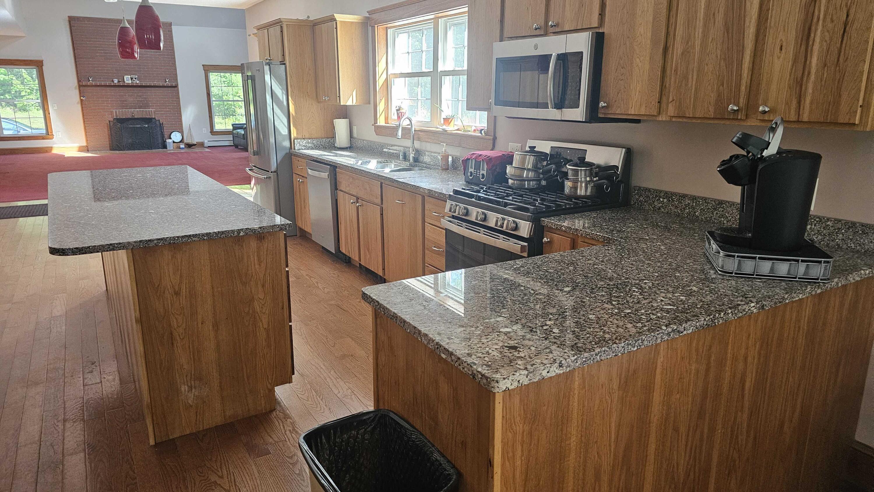 88 Emerald Drive Hampden, ME 04444 - Photo 4 of 50 20230811_160221.MEDIUM