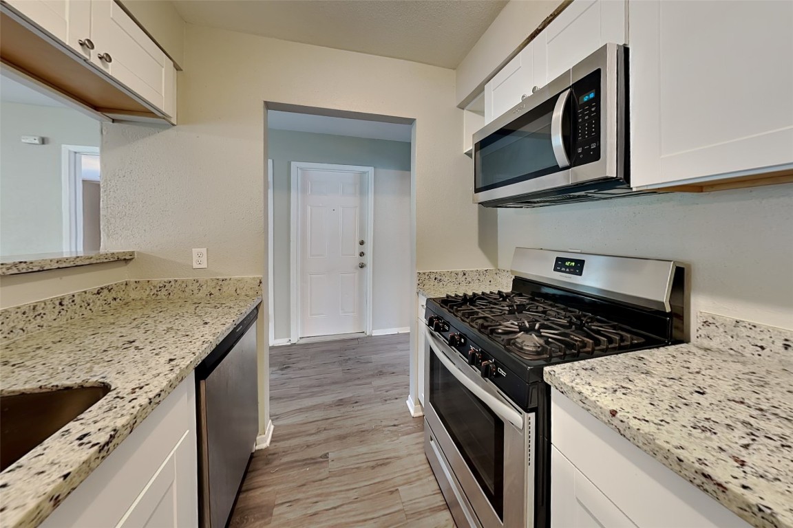 3419 Shadowcrest Lane Spring, TX 77380 - Photo 4 of 18