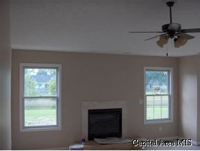 4401 Clearwater Lane Springfield, IL 62703 - Photo 3 of 8 Gallery Image 3